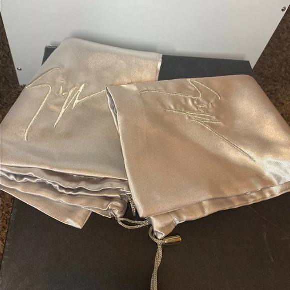 giuseppe zanotti cruel summer gold heel sandal - Picture 8 of 8